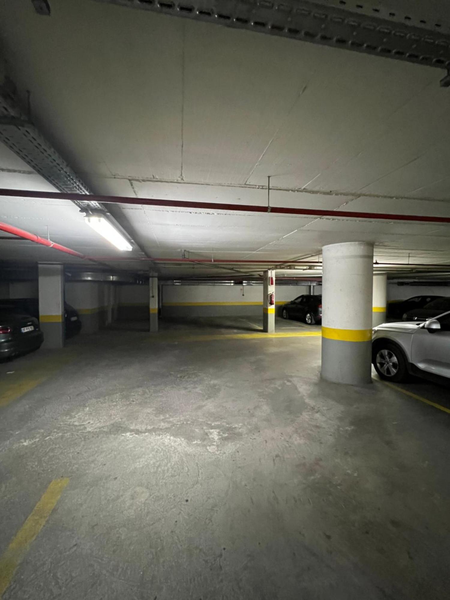 Columbano - Boutique Ensuites, Cokitchen & Parking * Lissabon